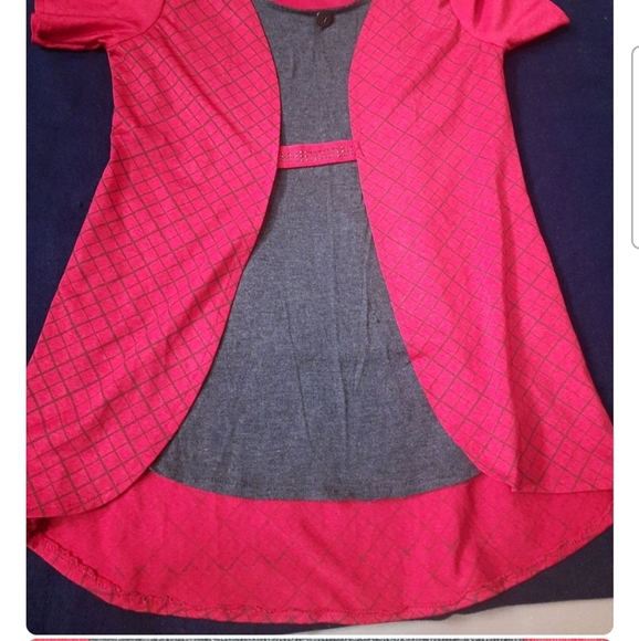 Fashion Top - Picture 3 of 6